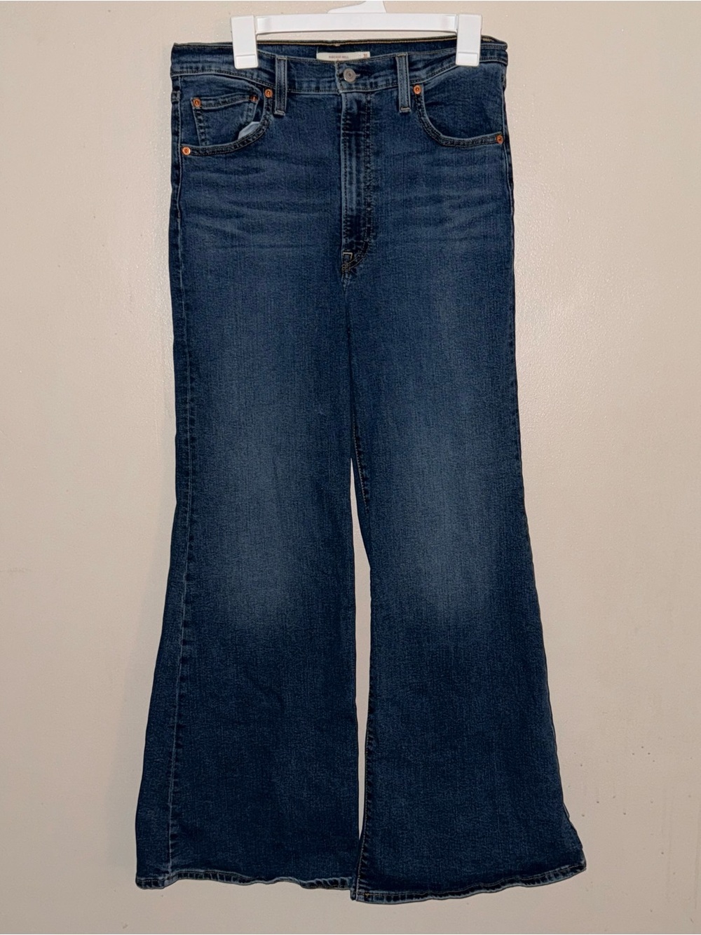 Levis Ribcage Bell High-Rise Flare-Leg Jeans Womens 31”x31” (EUC) 70’s Inspired